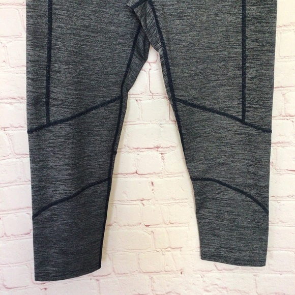 MPG Blue and Gray Cropped Leggings - Size Small - Picture 3 of 8